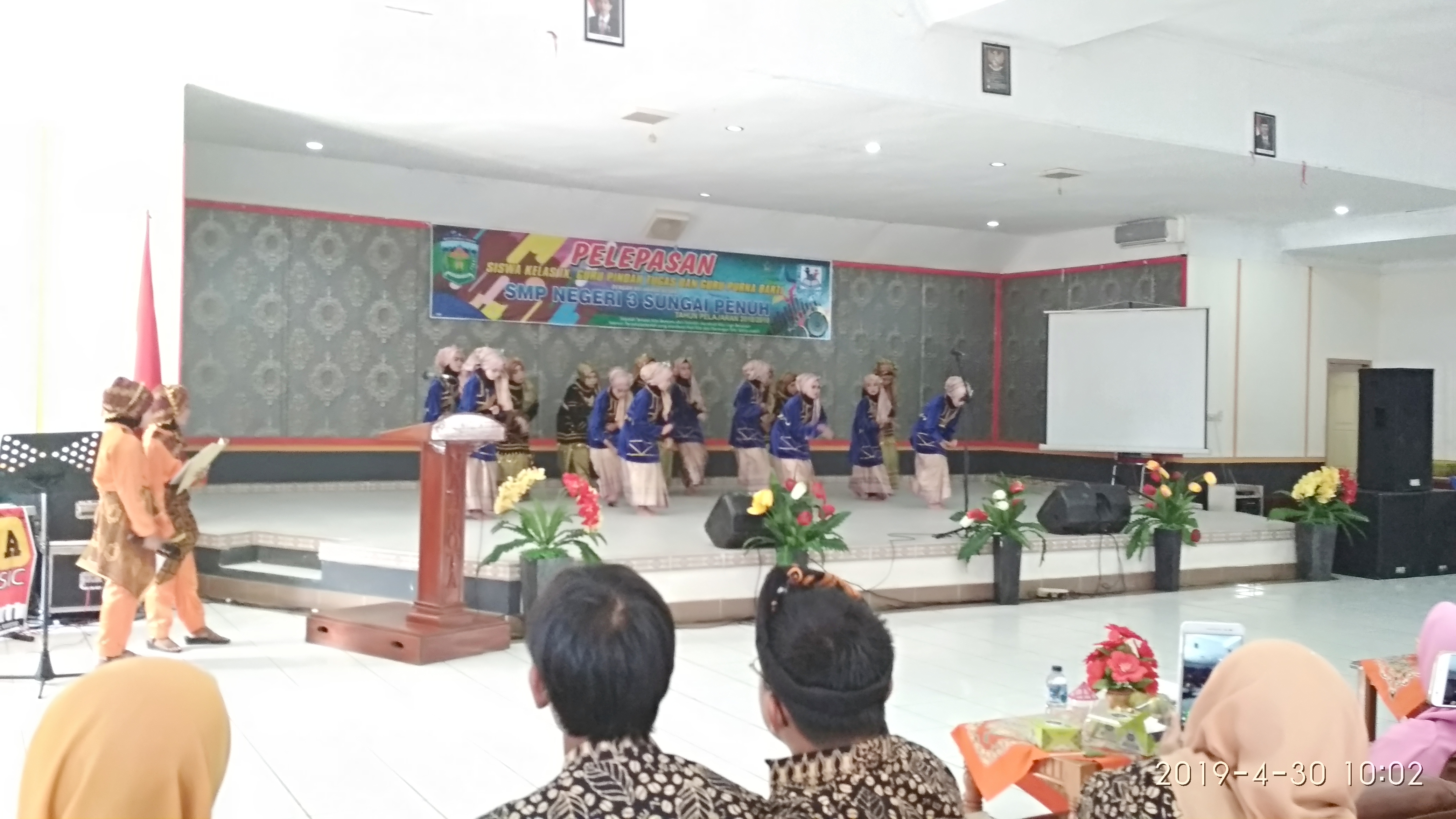 Pentas Seni pada Acara Perpisahan Kelas IX SMP Neg.3 Sungai Penuh